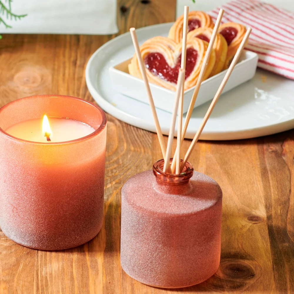 Thymes Gingerbread Petite Reed Diffuser 3 Thymes Gingerbread Petite Reed Diffuser