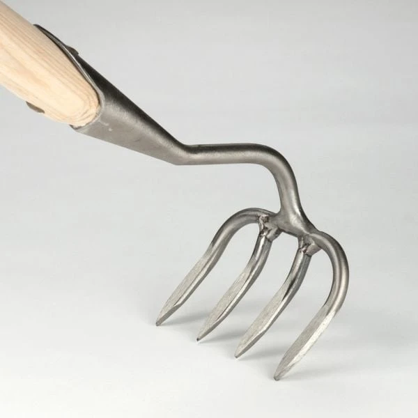 Gardener's Go-To Rake 4 Gardener's Go-To Rake - Image 2