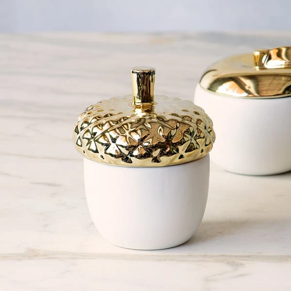 Aromatic Acorn Candle 4 Aromatic Acorn Candle - Image 2