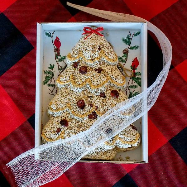 Birdseed Christmas Trees, Set Of 2 4 Birdseed Christmas Trees, Set Of 2 - Image 2